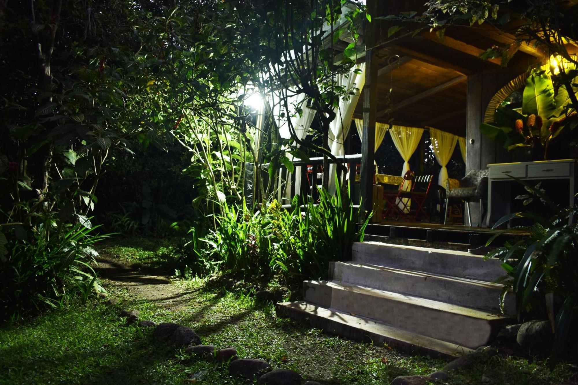 Casa De Piedra Mindo